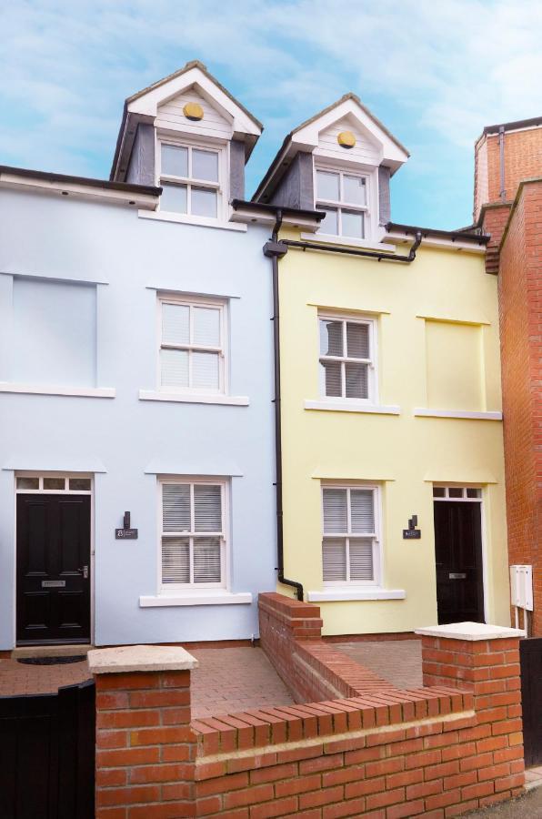 Charming 4-bed Townhouse On South Cliff Holiday home Scarborough